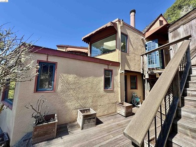 The Ultimate Luxury Canvas: Panoramic Bay Views & Timeless - photo 32
