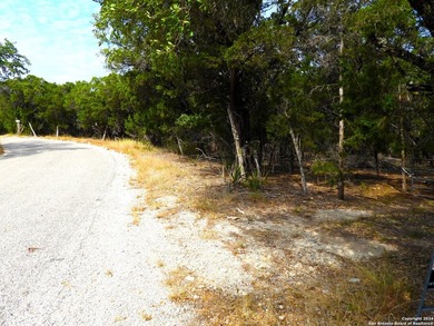 Discover beautifully secluded lots with waterfront on Elm Cove - photo 9