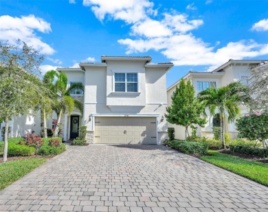 Lake Home For Sale in Hollywood, Florida