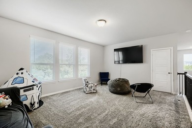 Welcome to this beautifully designed 5-bedroom, 4-bath home in - photo 22