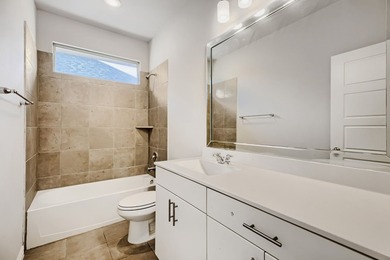 Welcome to this beautifully designed 5-bedroom, 4-bath home in - photo 25