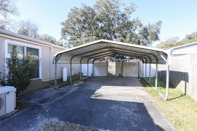Welcome to 1841 Jasper Street, a charming single-family home - photo 31