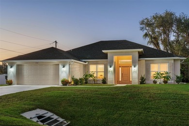 Welcome home! This meticulously maintained 4-bedroom, 2-bathroom - photo 3