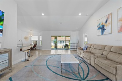 Welcome home! This meticulously maintained 4-bedroom, 2-bathroom - photo 9