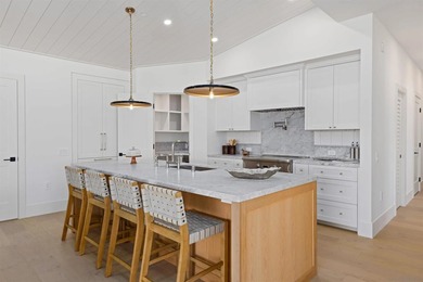 Welcome to THE GRAND, the new definition of luxury living in - photo 7
