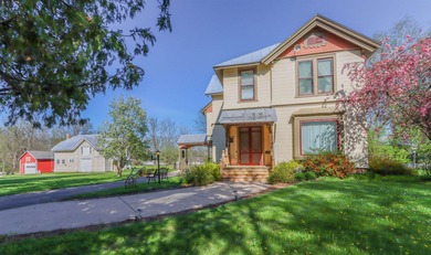 Lake Home For Sale in Waupaca, Wisconsin