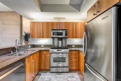 SHORT SALE APPROVED!! STUNNING CONDO LOCATED IN ONE OF THE MOST - photo 3