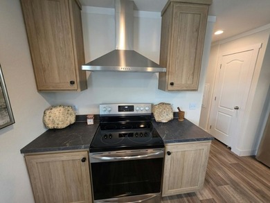 Model Home Closeout - Act Fast! Limited Inventory. Unbeatable - photo 14