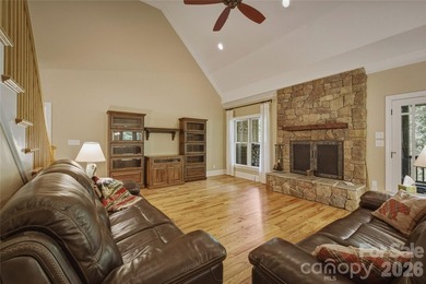 You will feel yourself relaxing as you enter the winding drive - photo 15