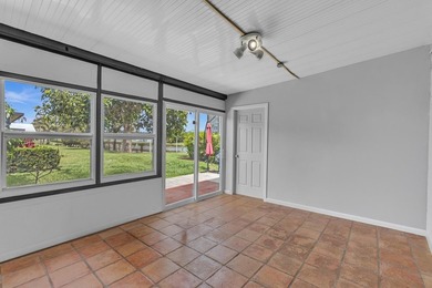 Contemporary. Superb curb appeal with S-Tile roof & long lake - photo 27