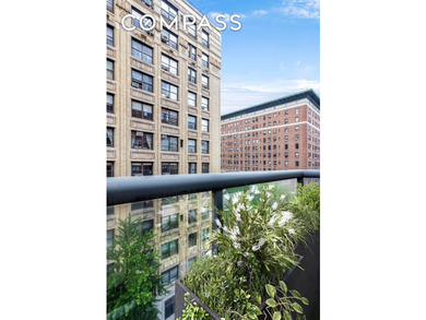 LOFT-LIKE 1-BEDROOM, 1.5-BATH DUPLEX WITH BALCONY IN THE HEART - photo 3