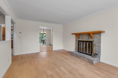 Move right into this beautifully updated split-level home - photo 4