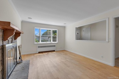 Move right into this beautifully updated split-level home - photo 5