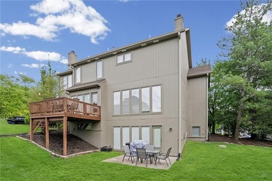 Nestled in the heart of historic and charming Parkville, this - photo 3