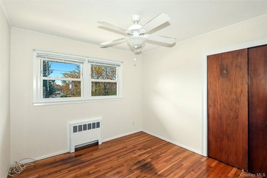 Spacious and well-maintained home offering an open and inviting - photo 21