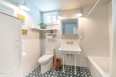 Sweeping panoramic ocean views in the heart of Depoe Bay - photo 24