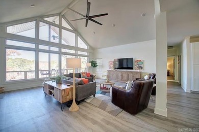 Tucked into a quiet Lake Hamilton cove with 110 feet of deeded - photo 2