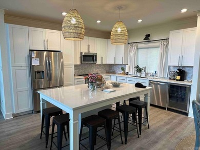 Tucked into a quiet Lake Hamilton cove with 110 feet of deeded - photo 6
