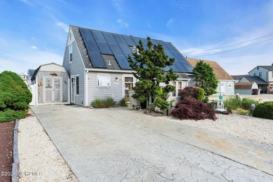 Exceptional waterfront opportunity in the sought-after Berkeley - photo 8