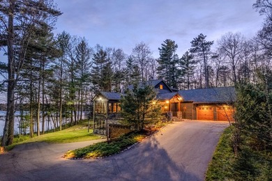 Stunning 4BR, 4BA retreat on nearly 3 acres with 160' of sand - photo 2