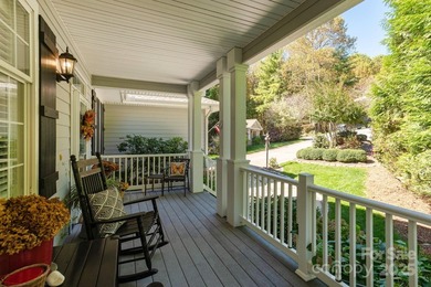 Updated and Move-In-Ready Kenmure Cottage. This warm and - photo 4