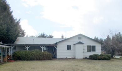 This Williamson Riverfront Home! Features 3 Bedrooms 2 Baths - photo 6