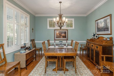 Updated and Move-In-Ready Kenmure Cottage. This warm and - photo 7