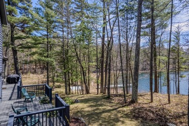 Stunning 4BR, 4BA retreat on nearly 3 acres with 160' of sand - photo 9