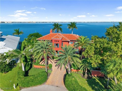 Caloosahatchee River Home For Sale in Fort Myers Florida
