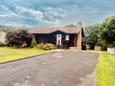 Lake Home For Sale in White Haven, Pennsylvania