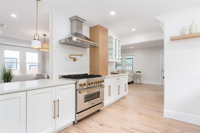 LOCATION + RENOVATION! This charming Sayville colonial has been - photo 3