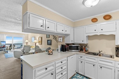 If you've been dreaming about a top-floor place at the beach - photo 5