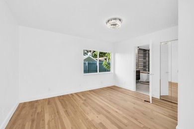 Million-dollar view on an exquisite home featuring 4 en-suite - photo 10