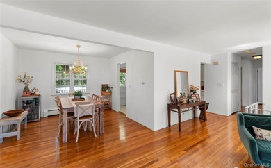 Welcome to this beautifully maintained four-bedroom home nestled - photo 9
