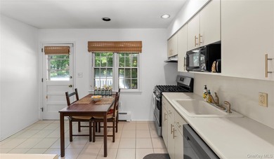 Welcome to this beautifully maintained four-bedroom home nestled - photo 10