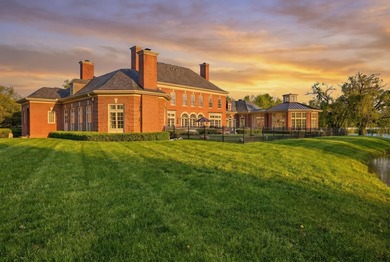 A truly extraordinary estate offering unmatched privacy, luxury - photo 2