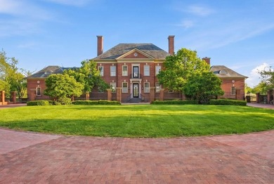 A truly extraordinary estate offering unmatched privacy, luxury - photo 3