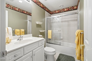 Welcome to this beautifully maintained Extended Devon model in - photo 33