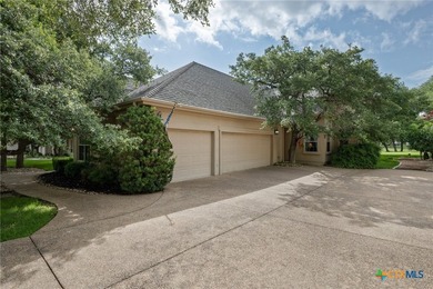 Private golf course views. You will love this home with 4 - photo 4