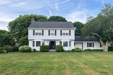 Welcome to the desirable Slate Hill Farm neighborhood. This - photo 1