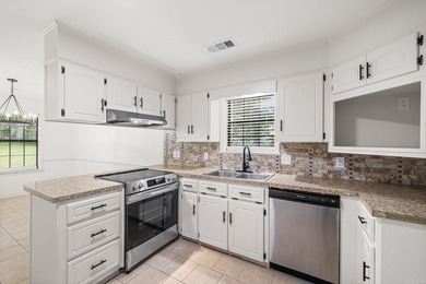 Beautifully remodeled 3 bedroom, 2 bathroom home offering 1,571 - photo 7