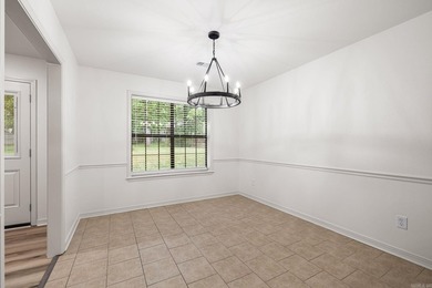 Beautifully remodeled 3 bedroom, 2 bathroom home offering 1,571 - photo 10