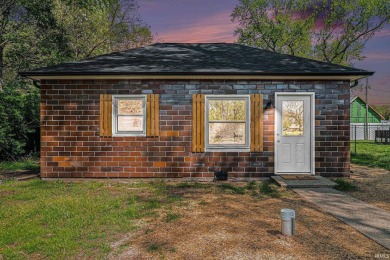 Lake Home Sale Pending in Osceola, Indiana