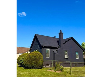 ****** NO FLOOD INSURANCE REQUIRED & SUPER LOW TAXES ***** - photo 2