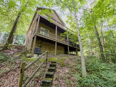 Charming 3-Bed, 3-Bath Cabin in Lake Cumberland Resort! A MUST - photo 8