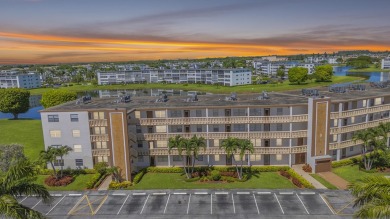 Lake Condo For Sale in Boca Raton, Florida