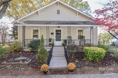 Lake Norman Home For Sale in Mooresville North Carolina