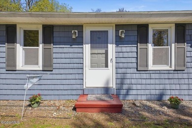 Come see this super cute home just around the corner from the - photo 9