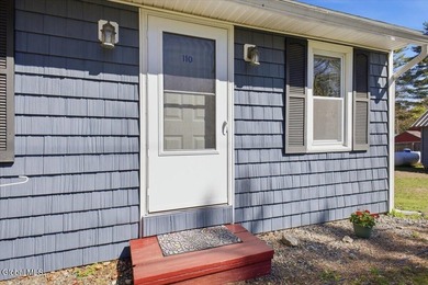Come see this super cute home just around the corner from the - photo 10