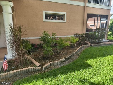 Move-In ready!! Ground Floor Coach Home with 3 Bedrooms 2 Baths - photo 4